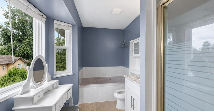 Upper-16375 Middleglen Place, Surrey, BC, V4N 1X7 - 25