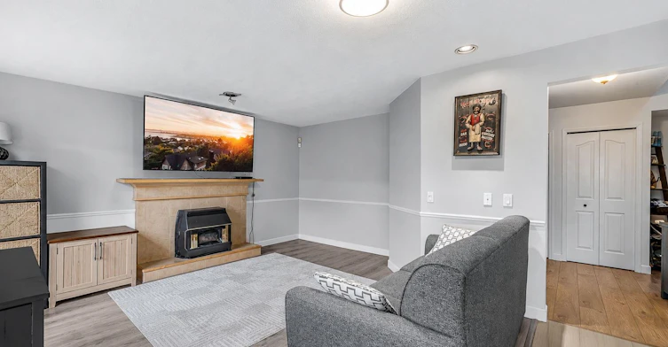 Upper-16375 Middleglen Place, Surrey, BC, V4N 1X7 - 14