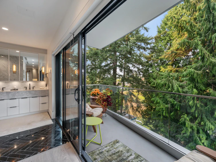 603-14825 Thrift Avenue, Surrey, BC, V4B 2J6 - 19