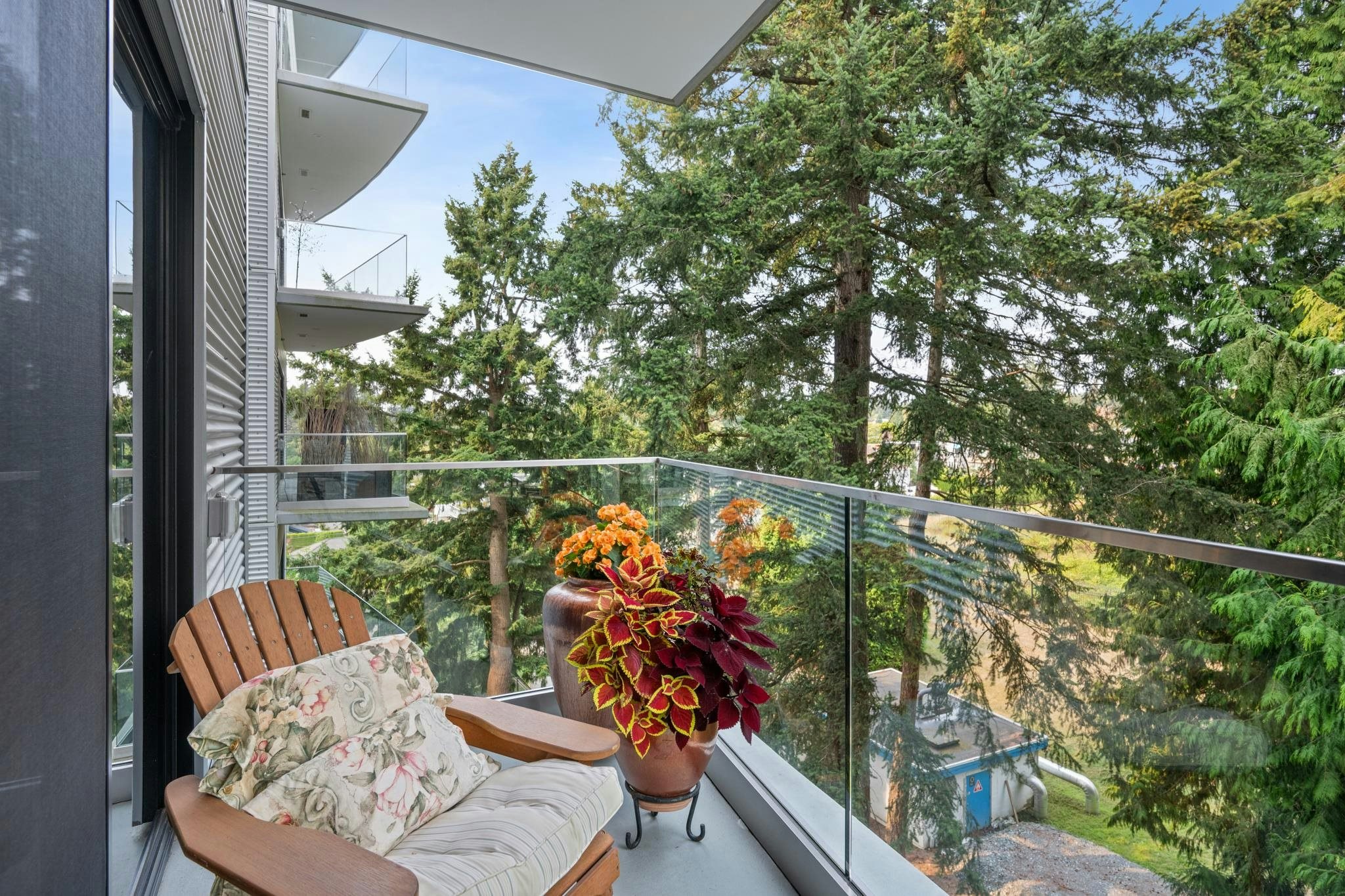 603-14825 Thrift Avenue, Surrey, BC, V4B 2J6 - 20