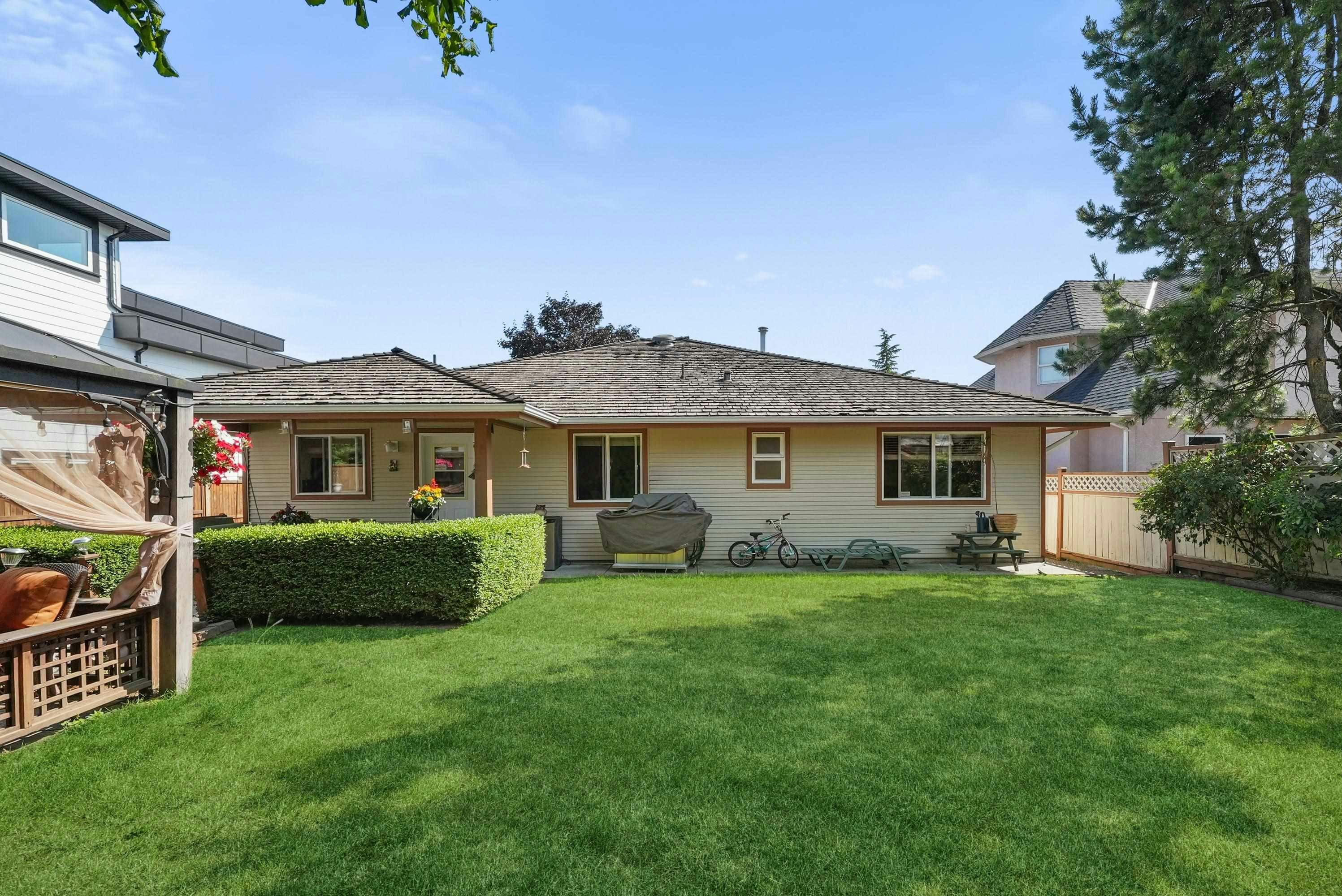 18555 57 Avenue, Surrey, BC, V3S 7T1 - 23