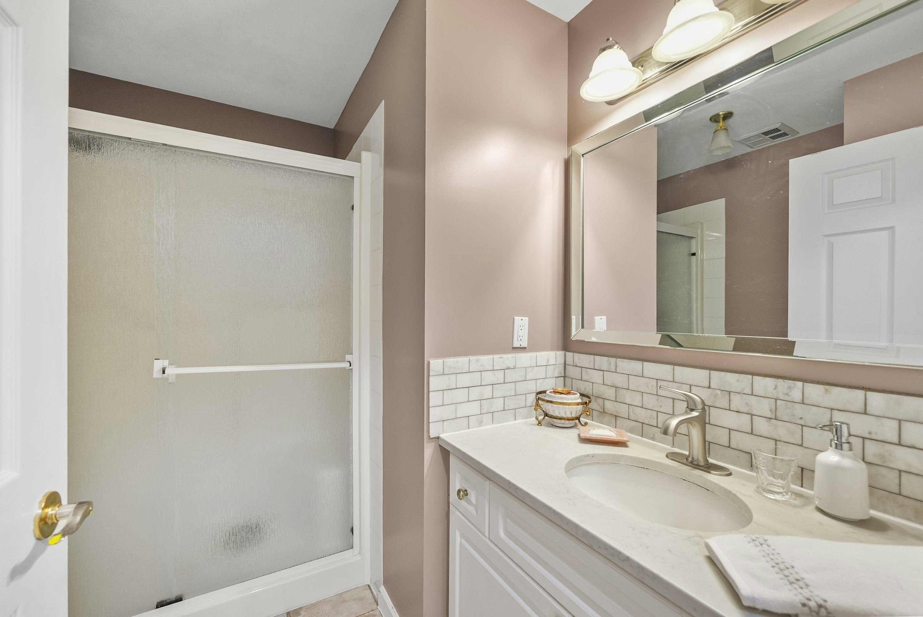18555 57 Avenue, Surrey, BC, V3S 7T1 - 12