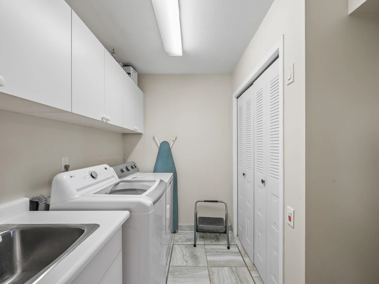 18555 57 Avenue, Surrey, BC, V3S 7T1 - 13