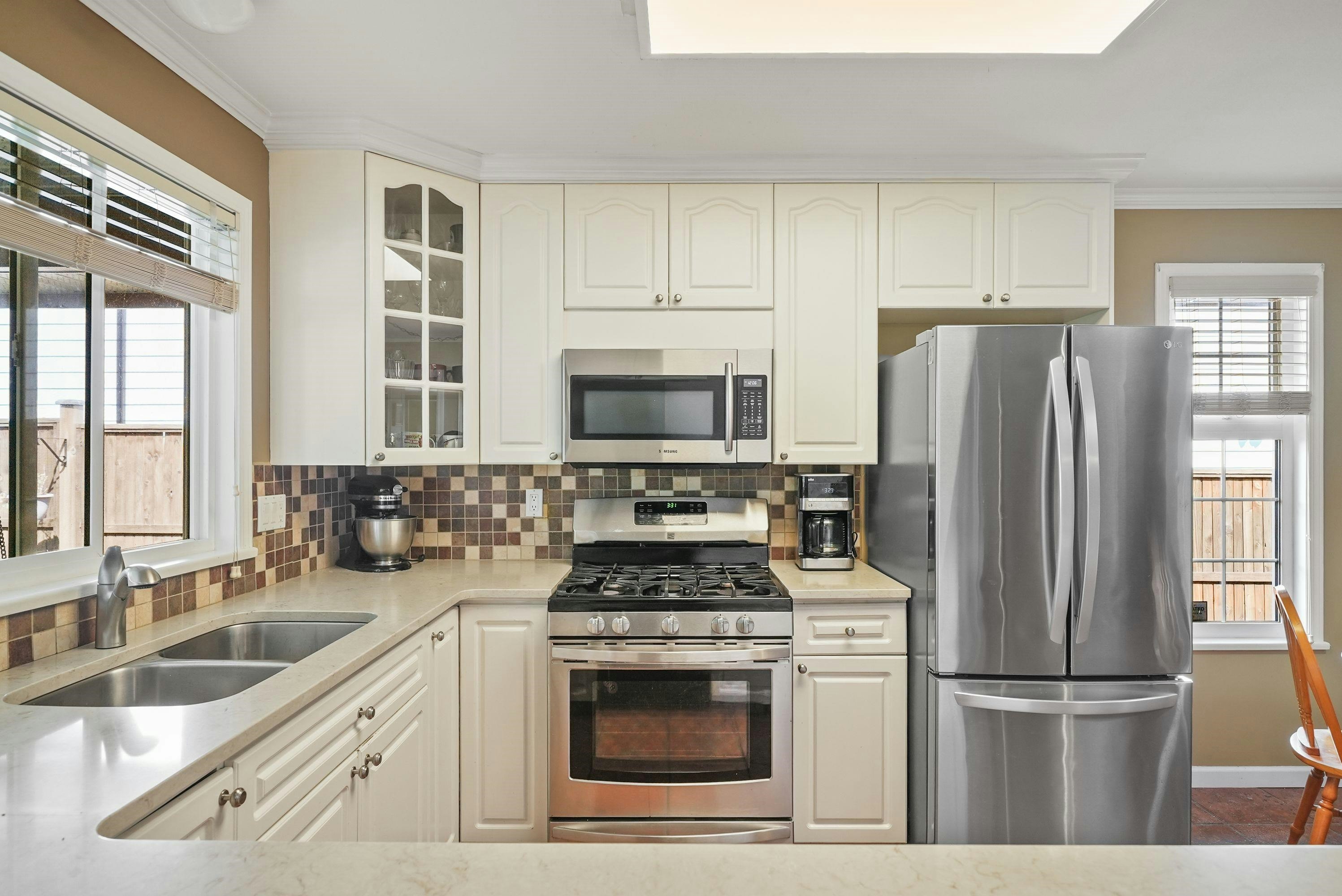 18555 57 Avenue, Surrey, BC, V3S 7T1 - 8