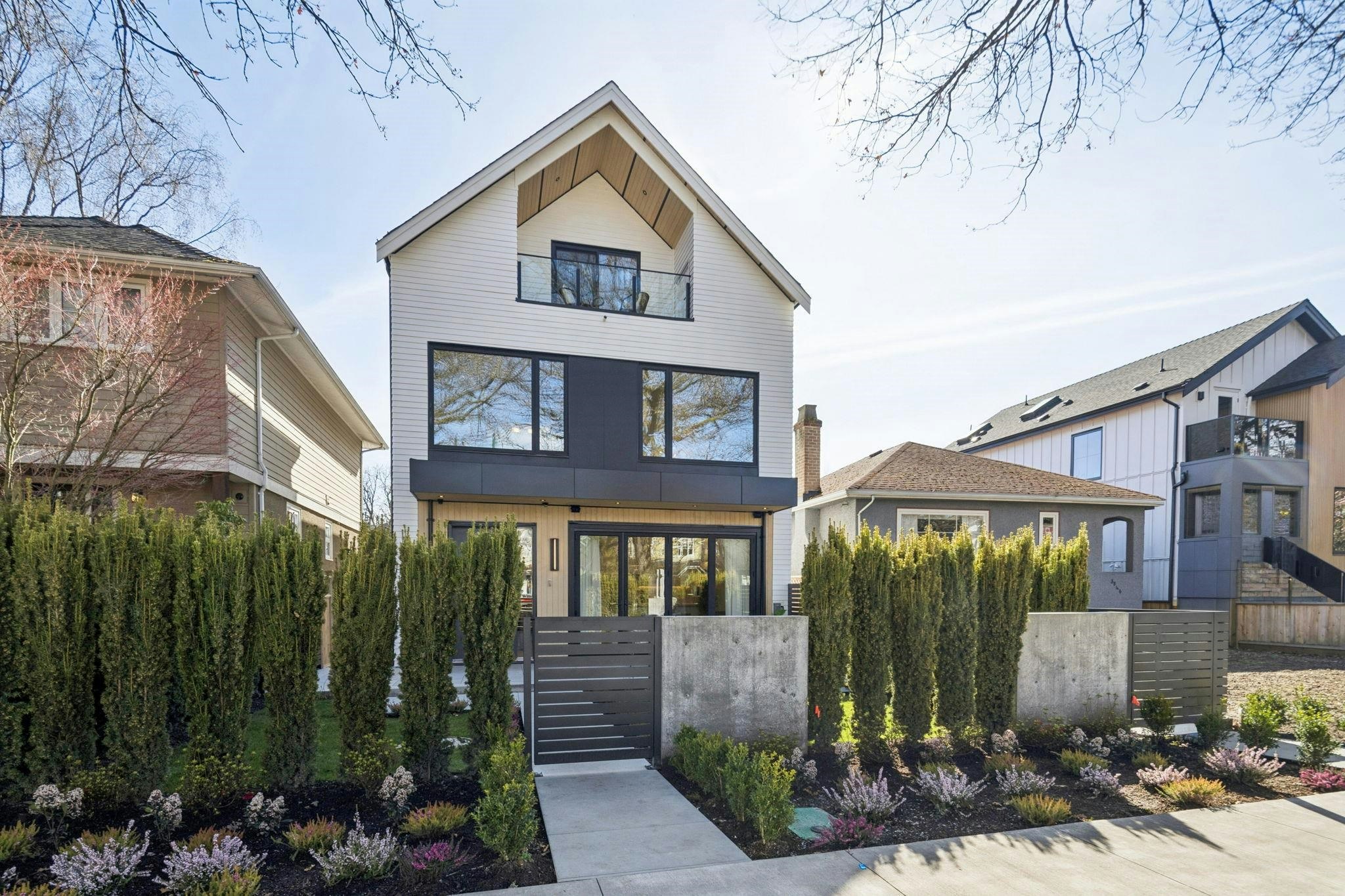 2-3036 W 13th Avenue, Vancouver, BC, V6K 2V2
