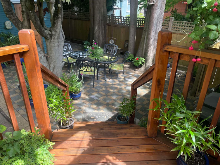 207 Eighth Street, New Westminster, BC, V3M 3P8 - 28