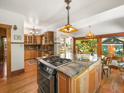207 Eighth Street - 4