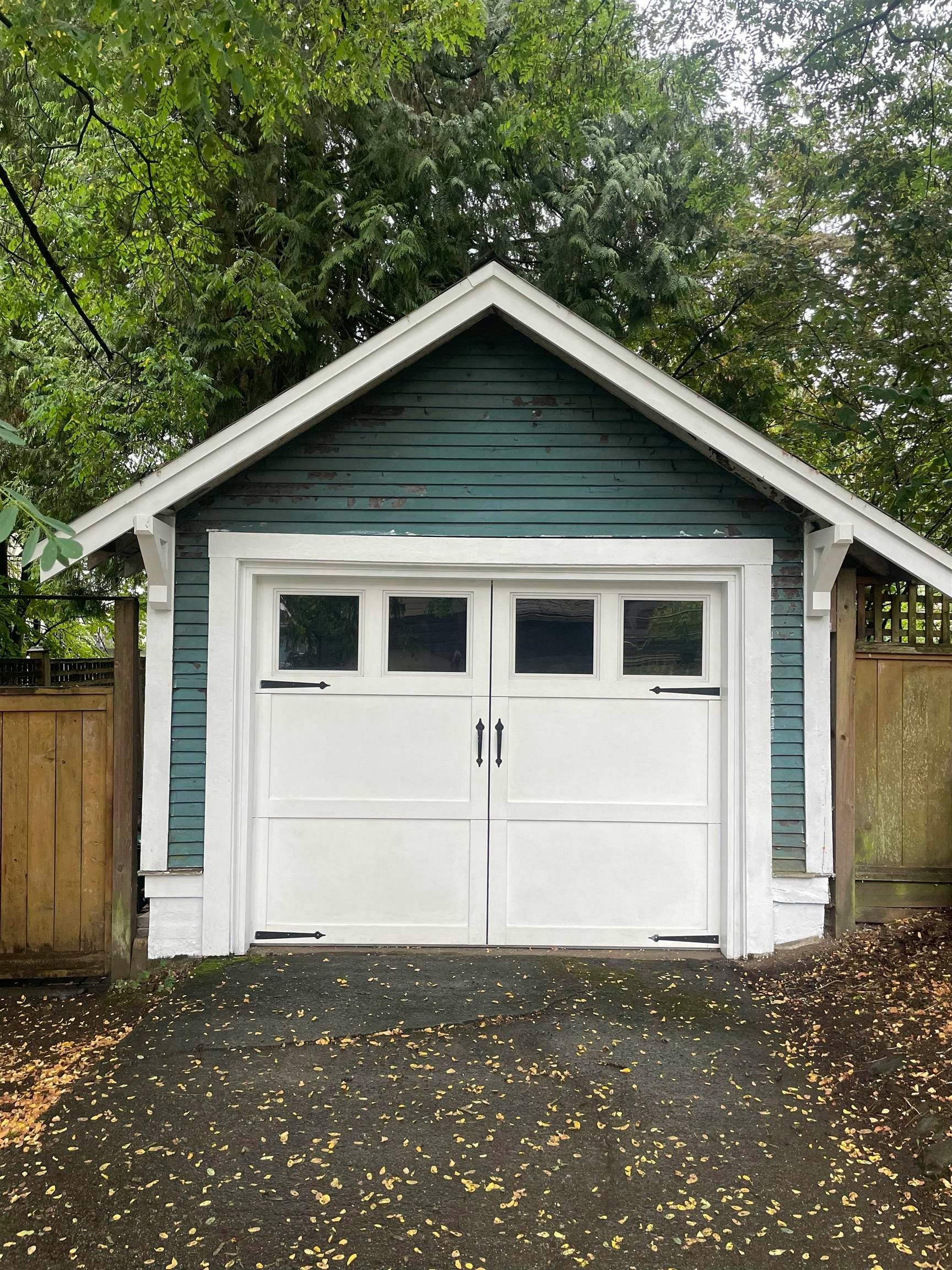 207 Eighth Street, New Westminster, BC, V3M 3P8 - 35