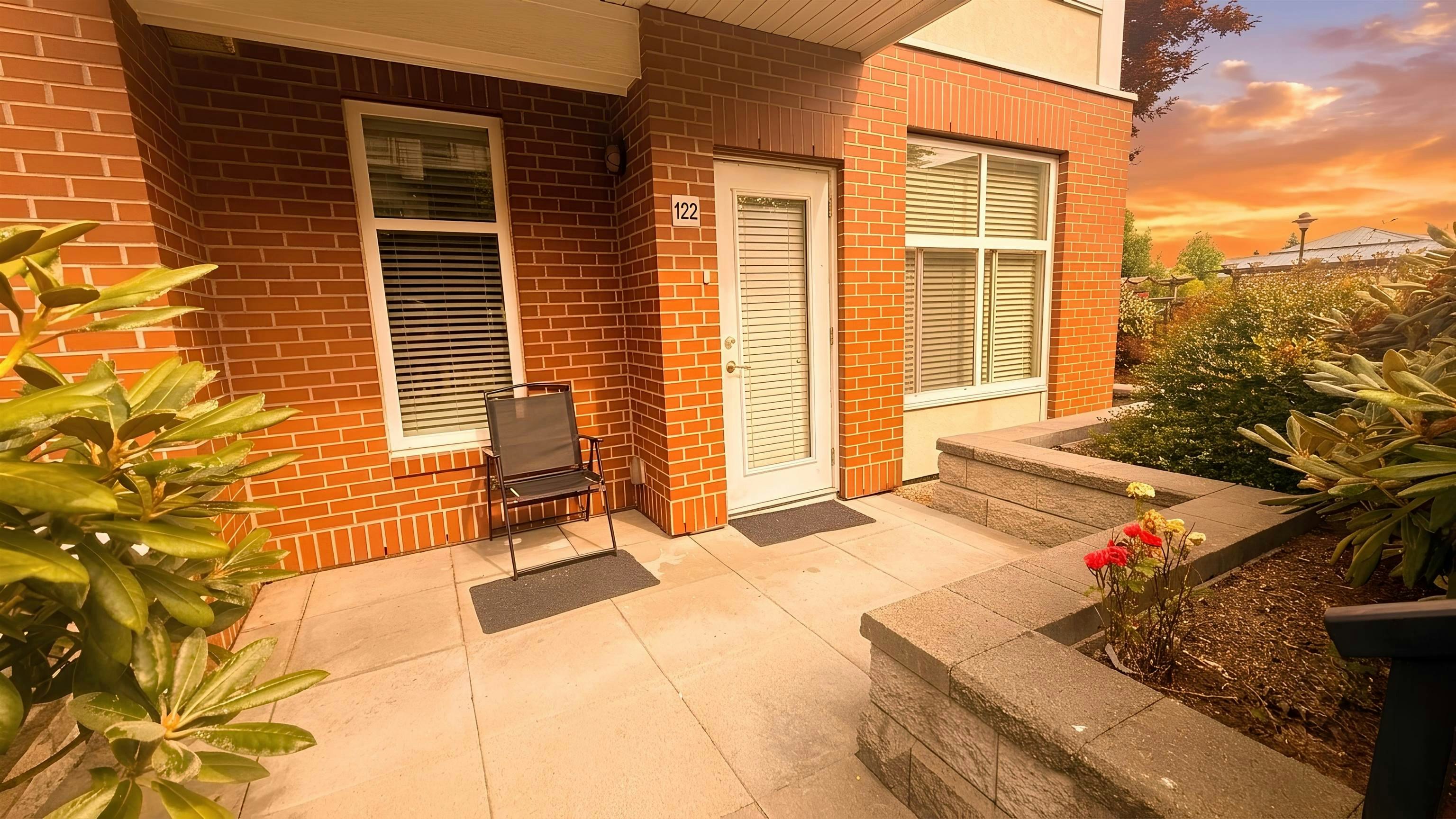122-15956 86a Avenue - 2
