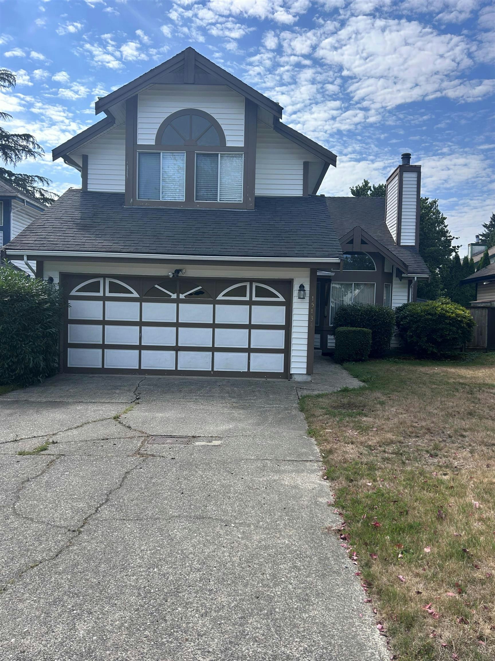 15134 97b Avenue, Surrey, BC, V3R 8W9
