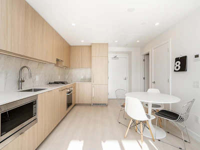 1603-626 Claremont Street - 3