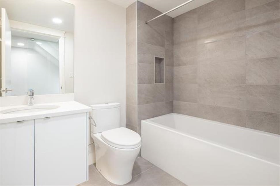 815 W 15th Avenue, Vancouver, BC, V5Z 1R8 - 19