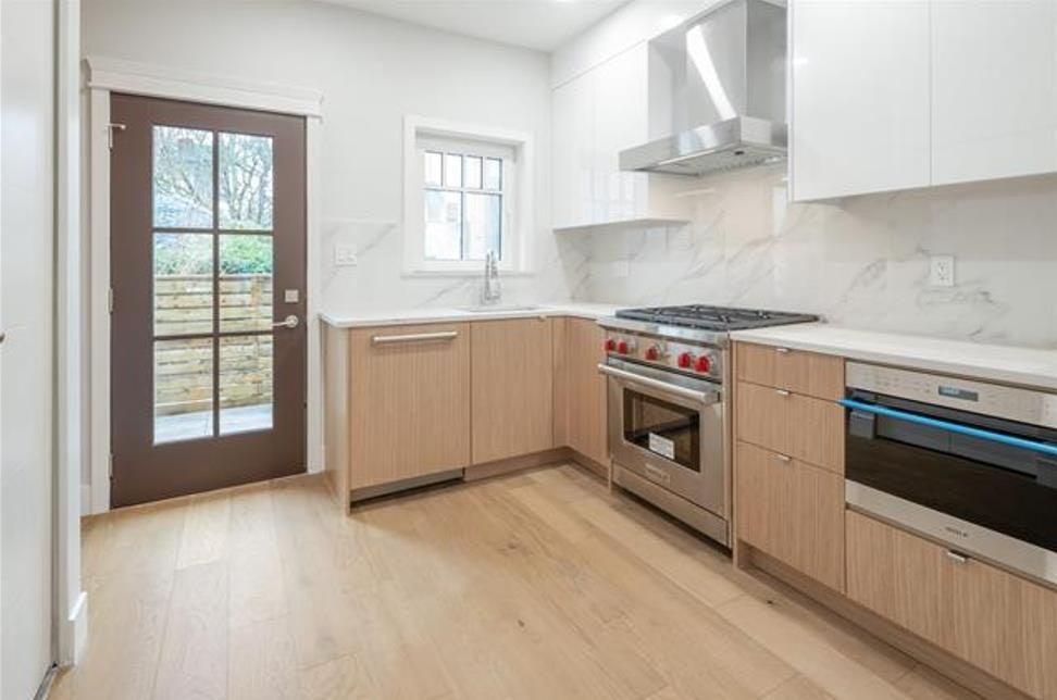 815 W 15th Avenue, Vancouver, BC, V5Z 1R8 - 5