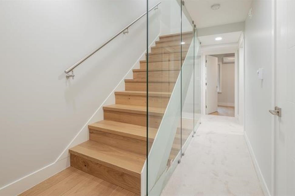 815 W 15th Avenue, Vancouver, BC, V5Z 1R8 - 8