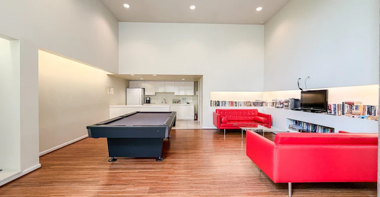 390 E 11th Ave, Vancouver, BC, V5T 4V9 - 32