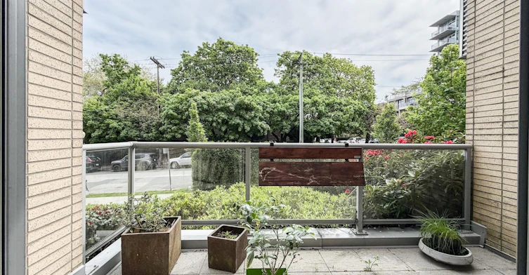 390 E 11th Ave, Vancouver, BC, V5T 4V9 - 14