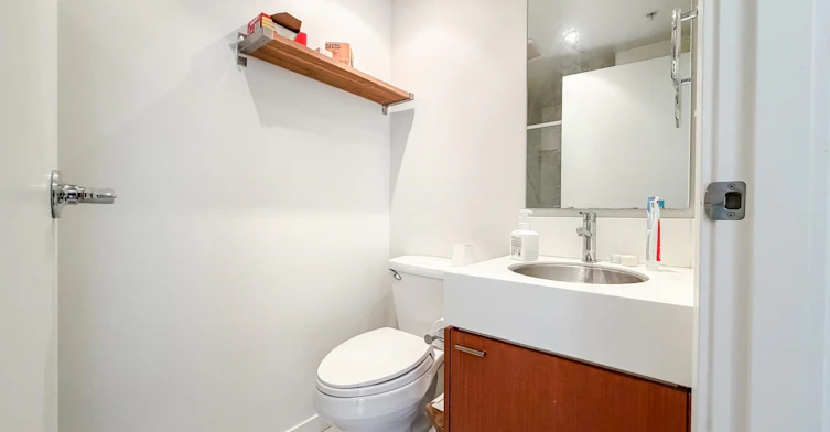 390 E 11th Ave, Vancouver, BC, V5T 4V9 - 22