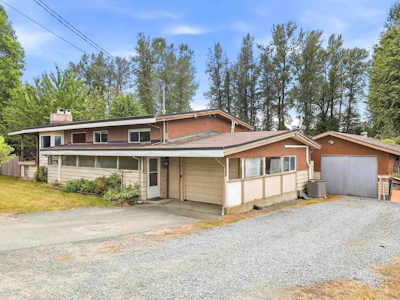 10425 Young Road - 2