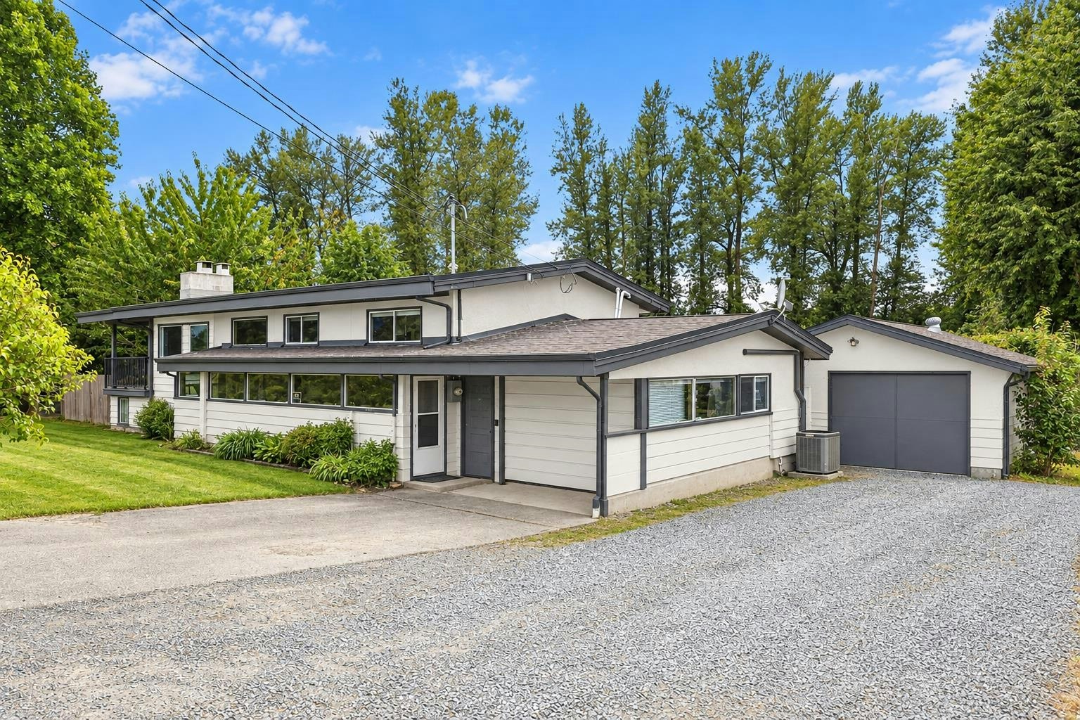 10425 Young Road, Chilliwack, BC, V2P 8C4
