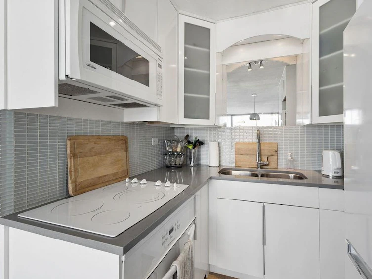 1503-1251 Cardero Street, Vancouver, BC, V6G 2H9 - 16