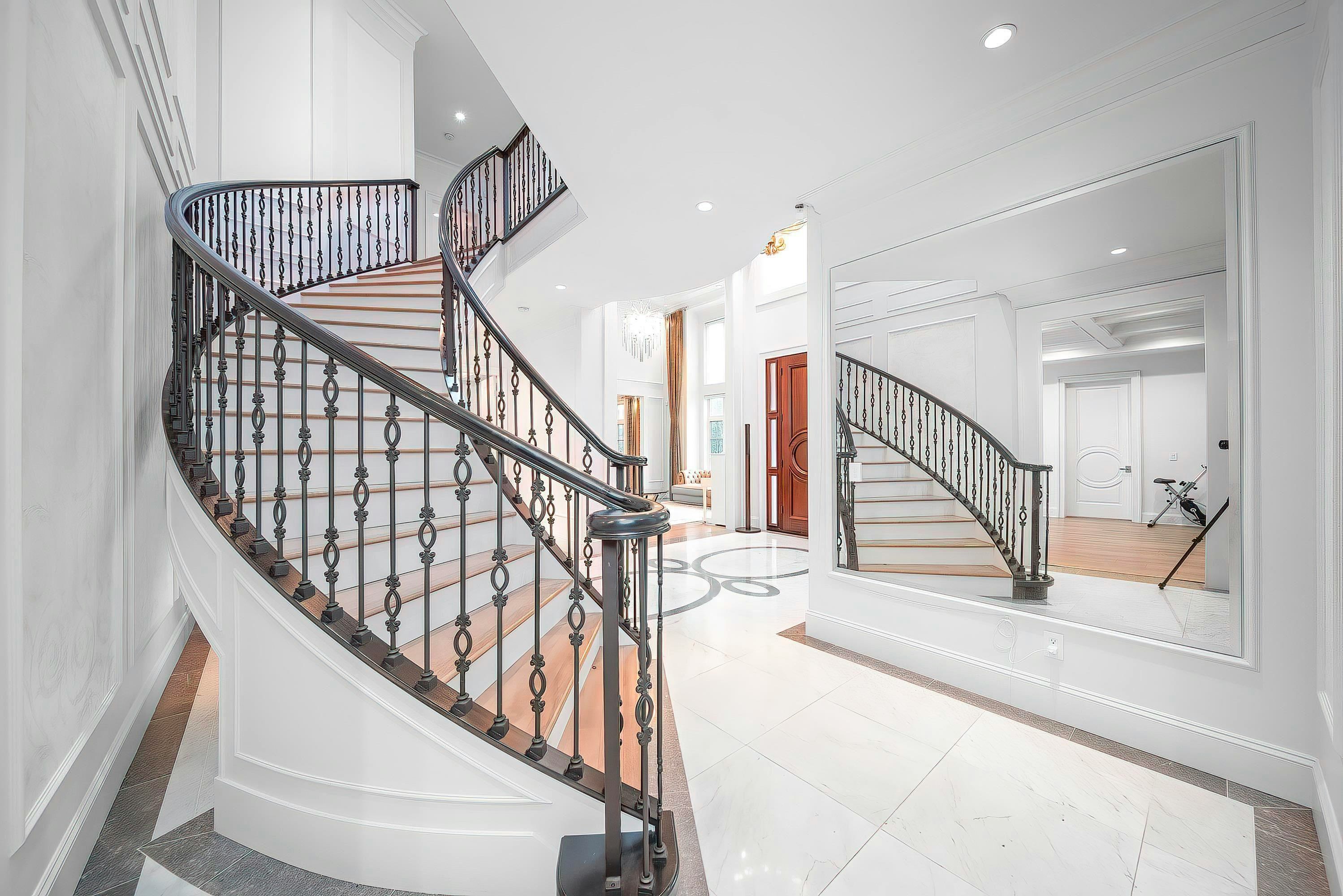 7751 Sunnyholme Crescent - 4