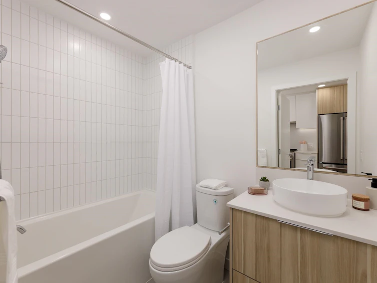 420-2450 Garden Drive, Vancouver, BC, V5N 0K1 - 7