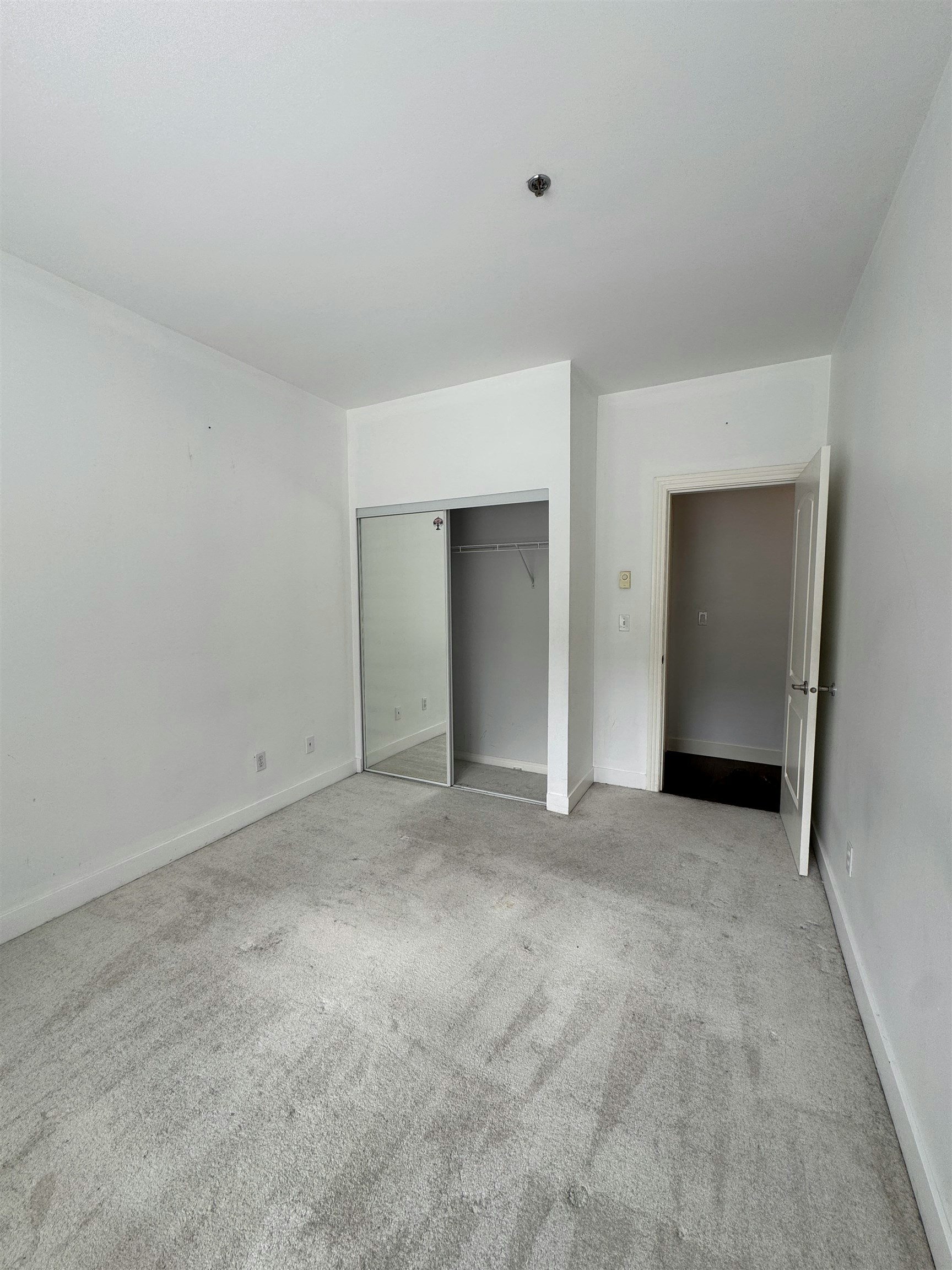 212-7288 No.3 Road, Richmond, BC, V6Y 3Y1 - 8