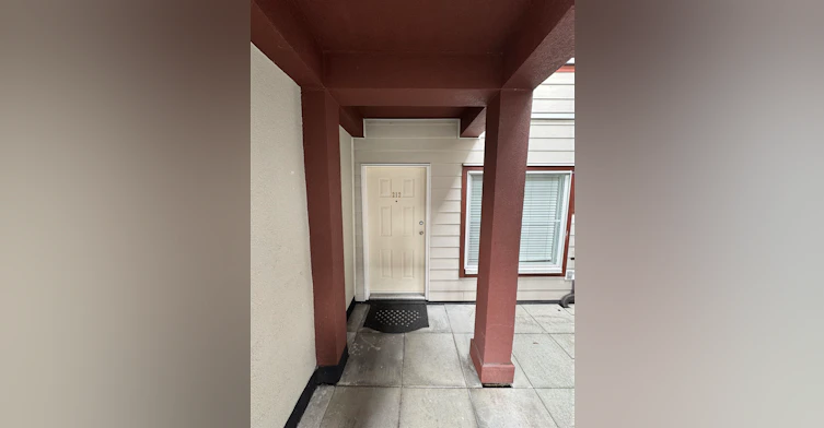 212-7288 No.3 Road, Richmond, BC, V6Y 3Y1 - 18