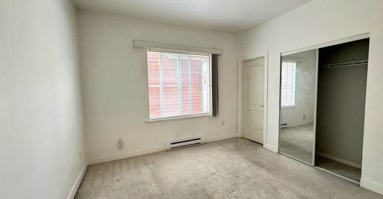 212-7288 No.3 Road, Richmond, BC, V6Y 3Y1 - 7
