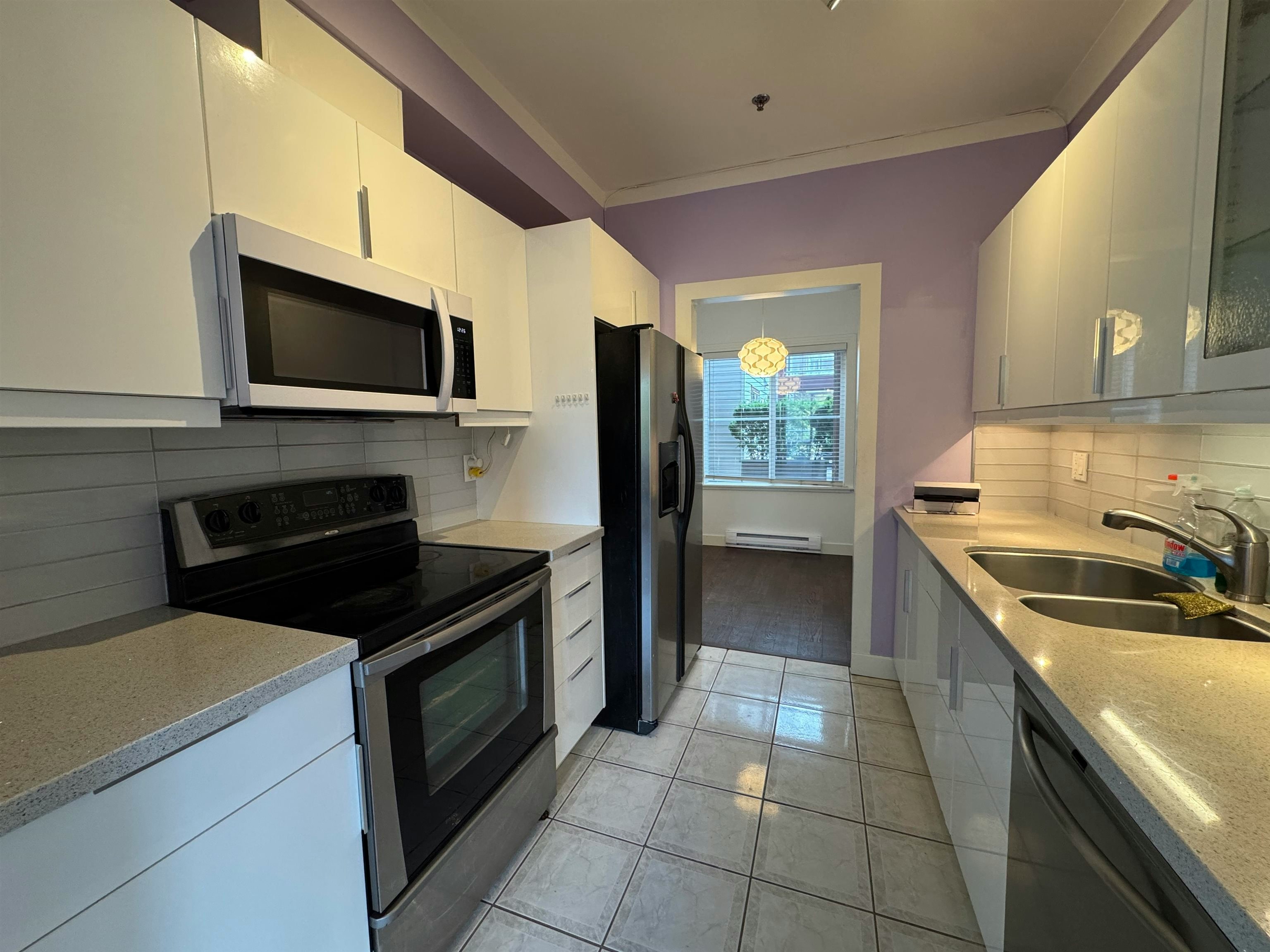 212-7288 No.3 Road, Richmond, BC, V6Y 3Y1 - 5