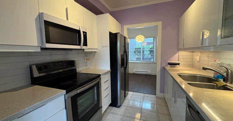 212-7288 No.3 Road, Richmond, BC, V6Y 3Y1 - 5