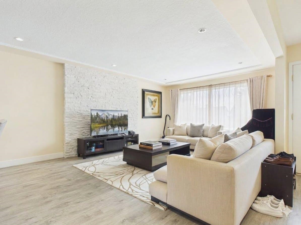 6325 Napier Street - 3