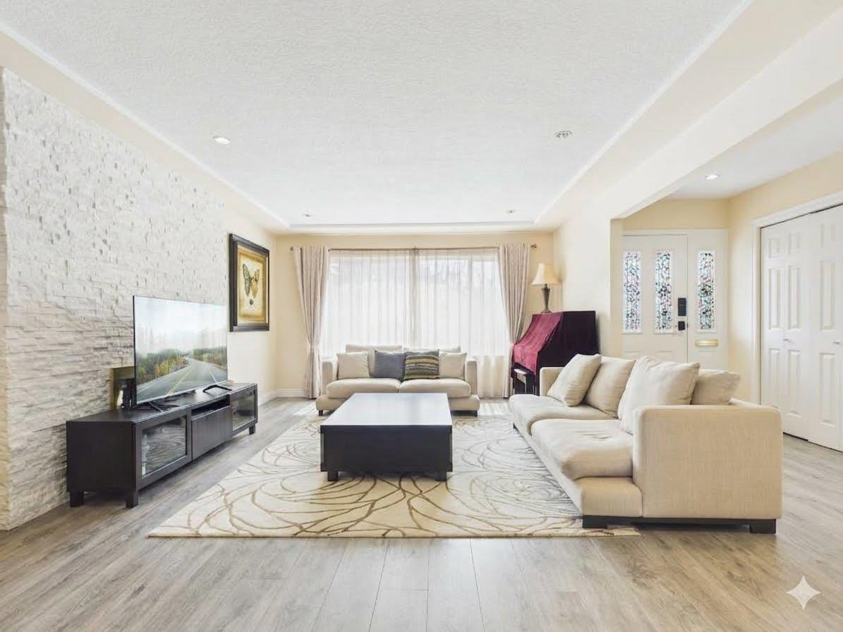 6325 Napier Street - 4