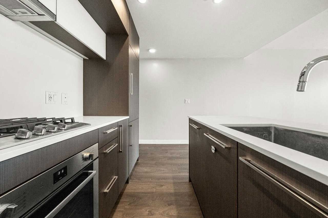 809-5580 No 3 Road, Richmond, BC, V6X 0R8 - 6