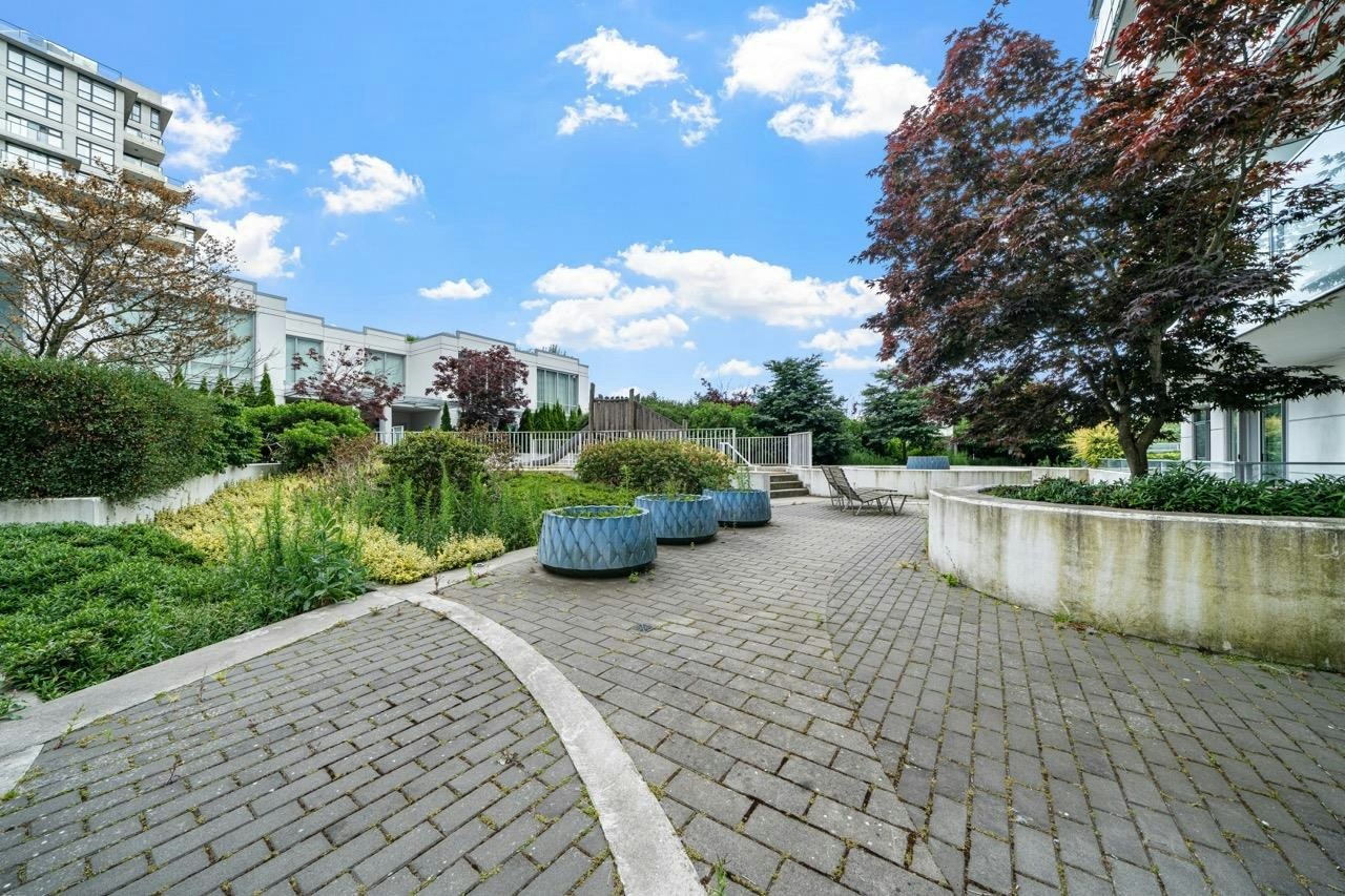 809-5580 No 3 Road, Richmond, BC, V6X 0R8 - 27