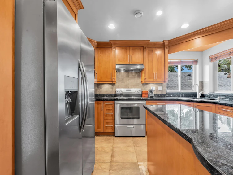 5325 Gilpin Street, Burnaby, BC, V5G 2H8 - 10