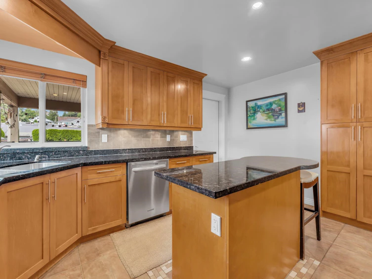 5325 Gilpin Street, Burnaby, BC, V5G 2H8 - 11