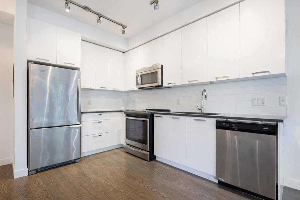 214-6533 Mckay Avenue, Burnaby, BC, V5H 2V5 - 11
