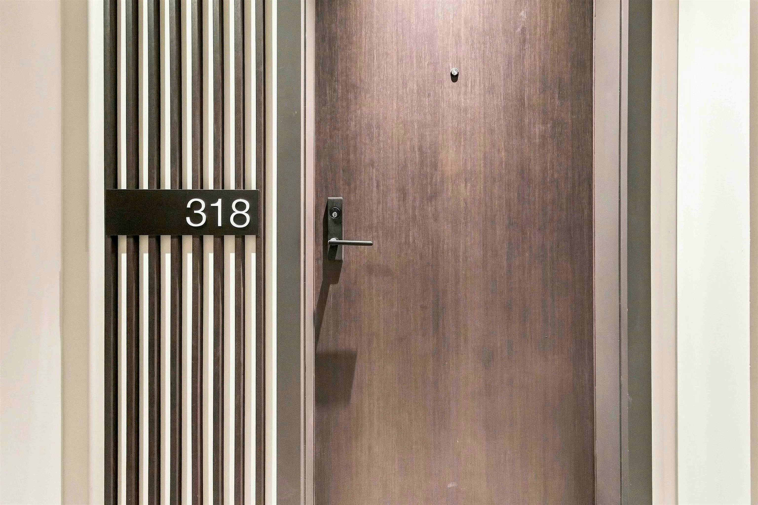 318-300 Salter Street - 2