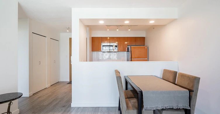 1803-1200 W Georgia Street, Vancouver, BC, V6E 4E6 - 8