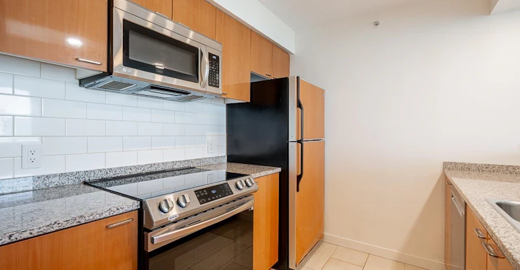 1803-1200 W Georgia Street, Vancouver, BC, V6E 4E6 - 12