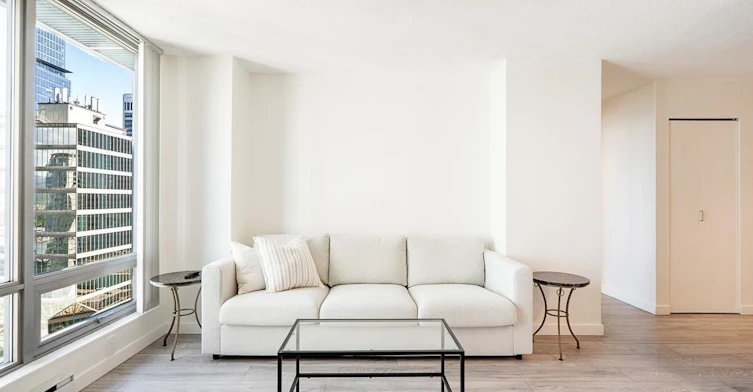 1803-1200 W Georgia Street, Vancouver, BC, V6E 4E6 - 4