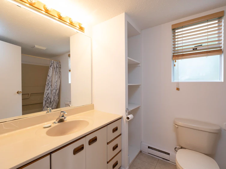 1214 Carole Place, Gibsons, BC, V0N 1V4 - 12