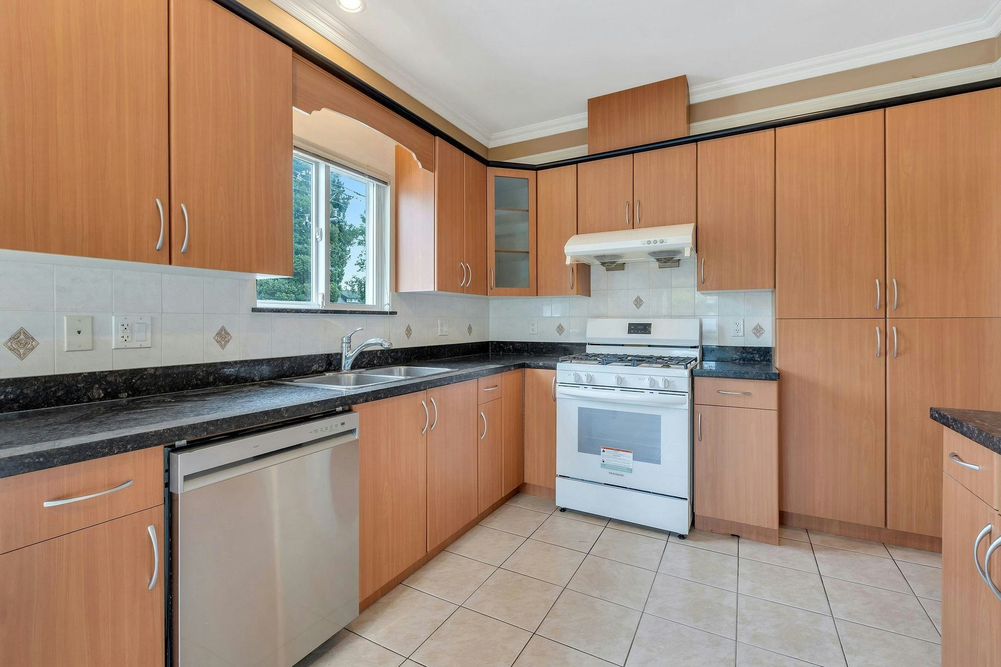 Main-2291 East 12th Avenue, Vancouver, BC, V5N 2B2 - 8