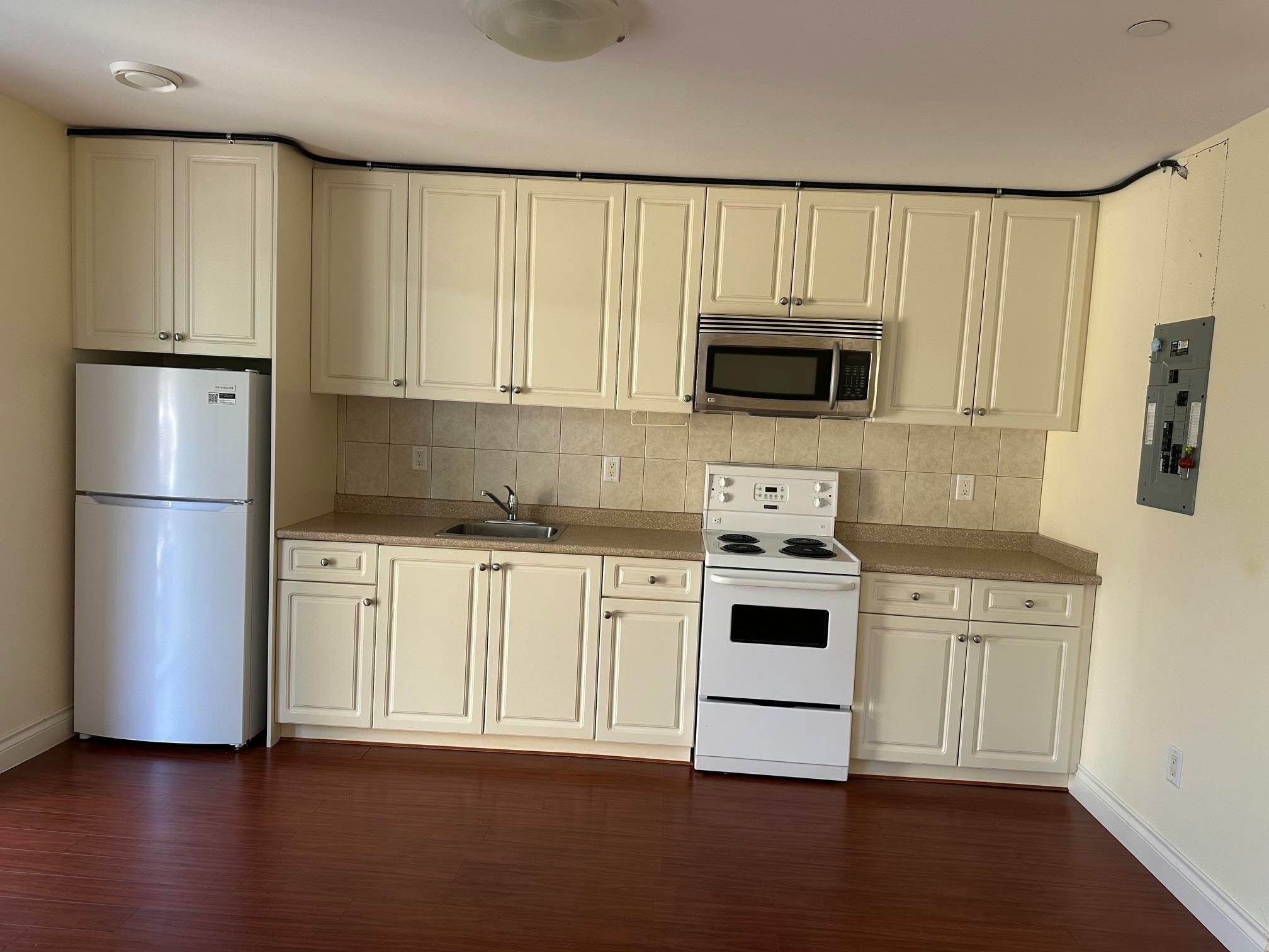 171 E Rockland Road, North Vancouver, BC, V7N 1R8 - 5