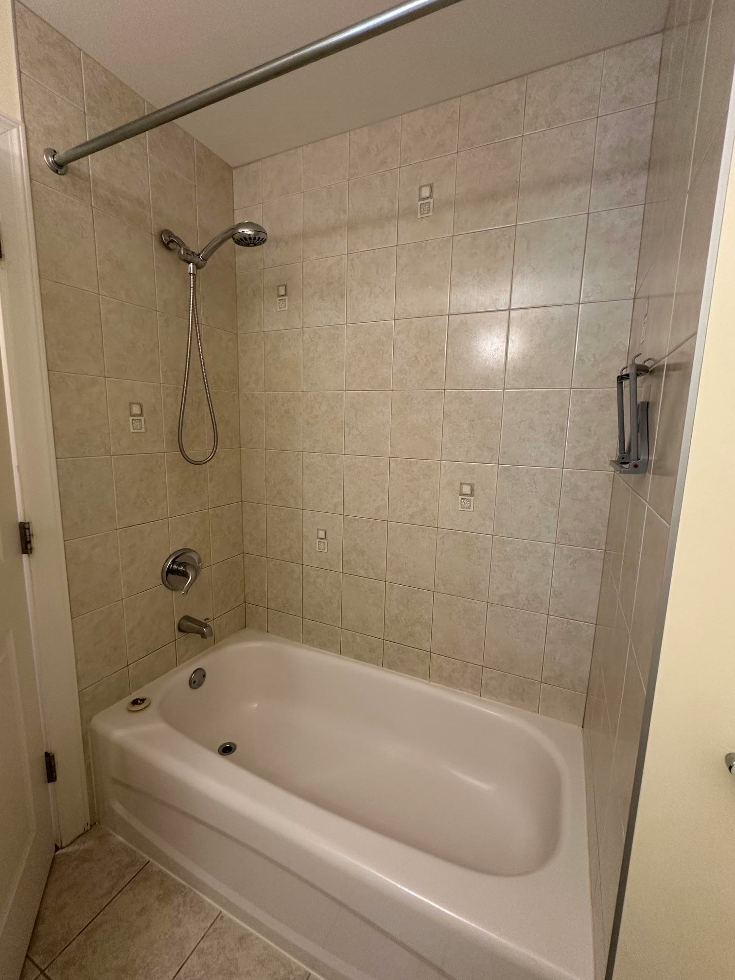 171 E Rockland Road, North Vancouver, BC, V7N 1R8