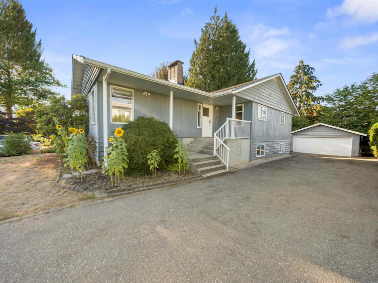 19475 116b Avenue, Pitt Meadows, BC, V3Y 1G1