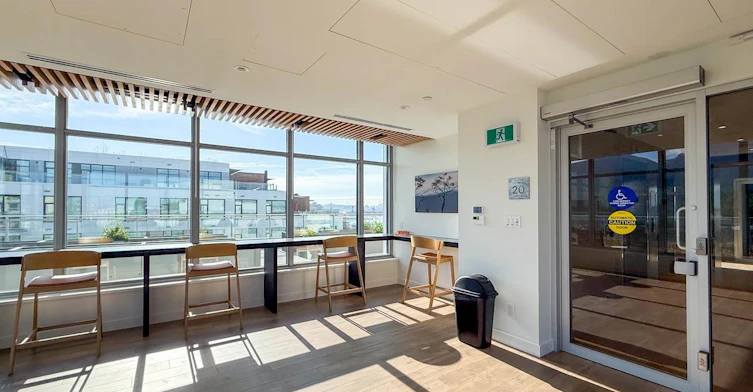 607-777 Harbour Way, North Vancouver, BC, V7P 0G2 - 37