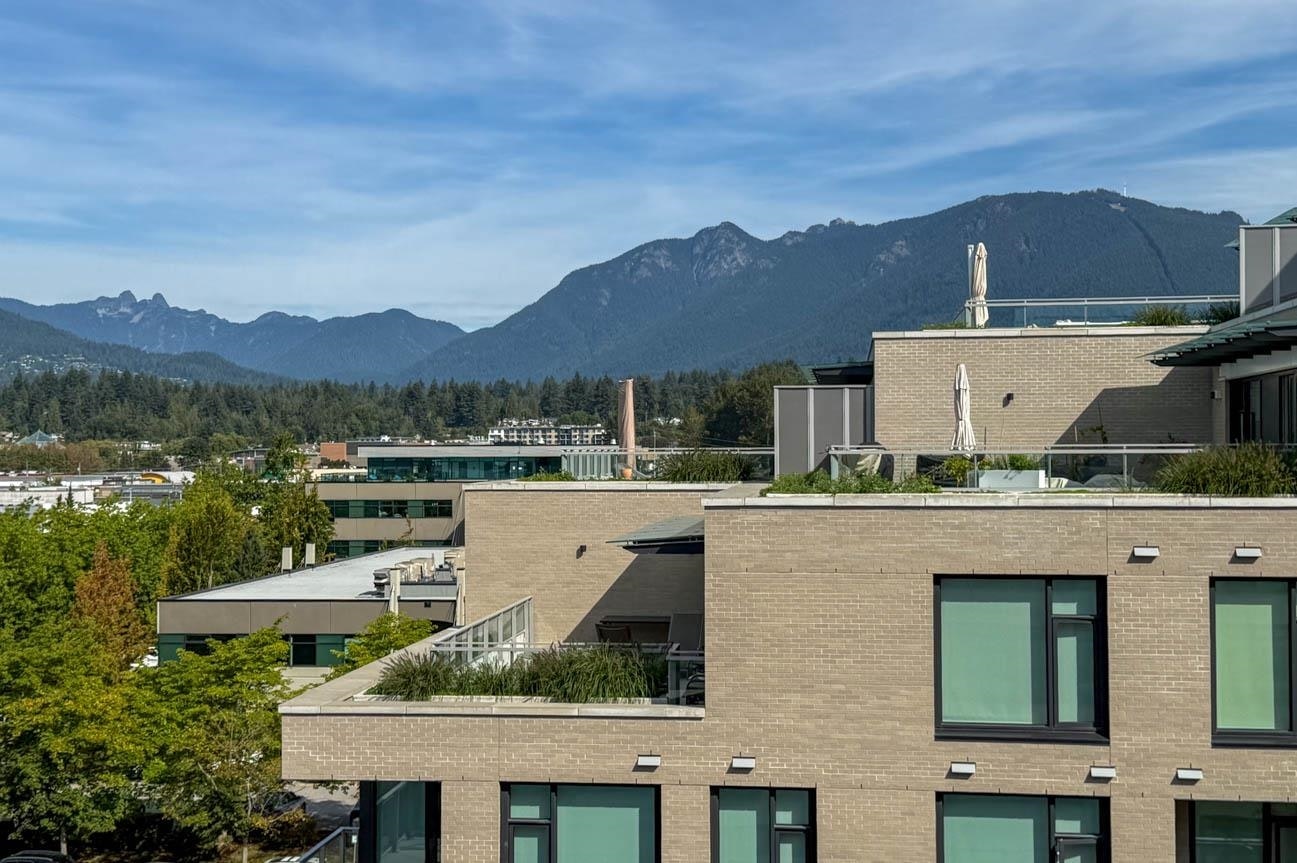 607-777 Harbour Way, North Vancouver, BC, V7P 0G2 - 25