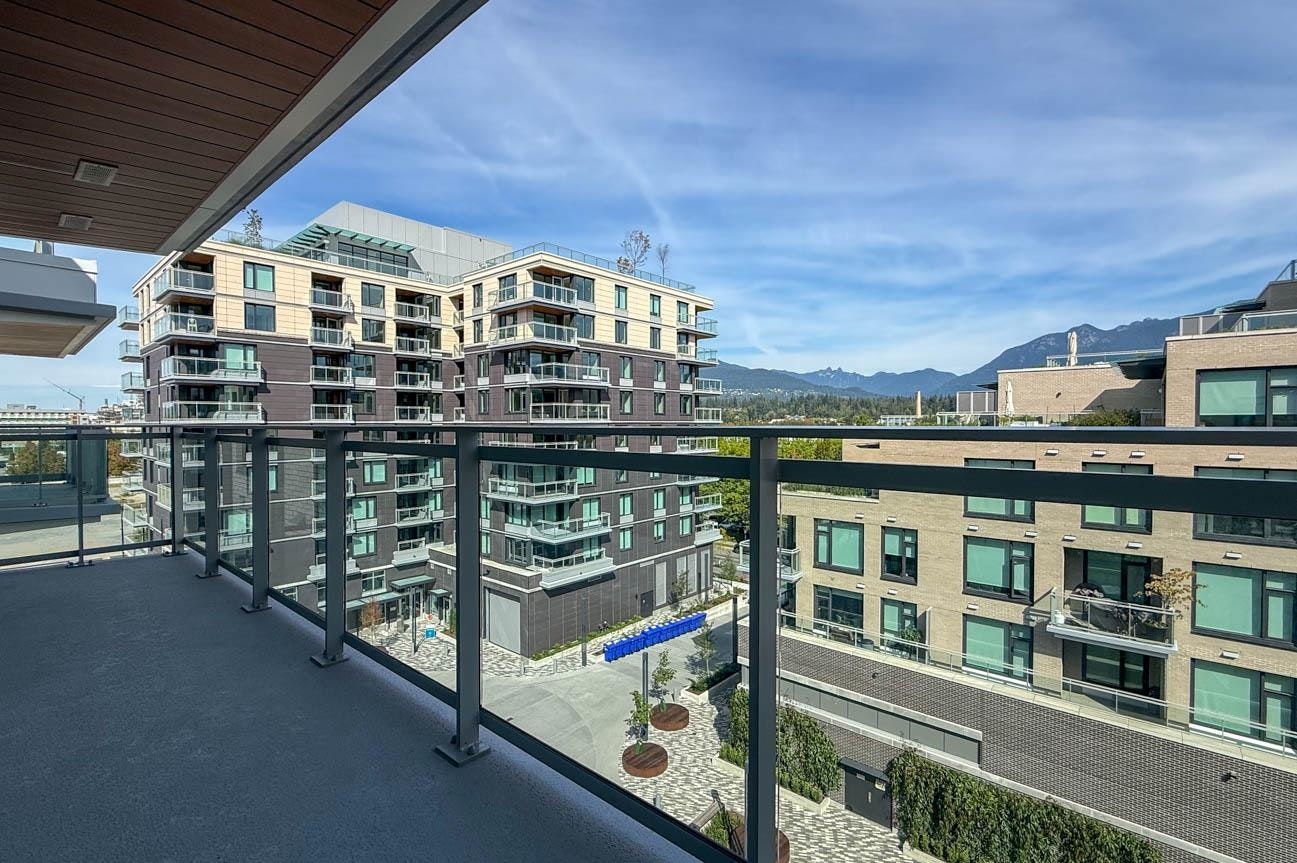 607-777 Harbour Way, North Vancouver, BC, V7P 0G2 - 23
